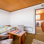 Apartment Rabyne-2 By Interhome Rabyne